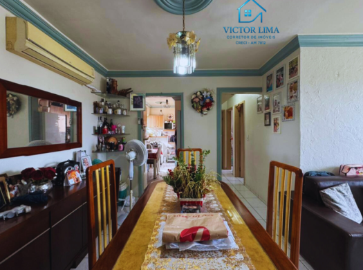 Apartamento à Venda – Condomínio. São Judas Tadeu (3ª Etapa) 3° Andar.