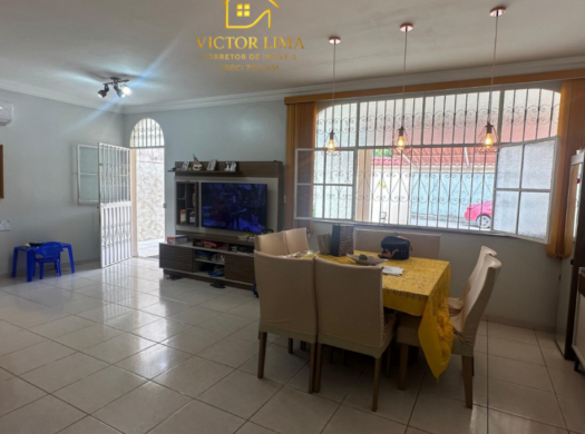 Casa no conjunto Vila Municipal – Adrianópolis, 3 quartos, 1 suíte, com piscina