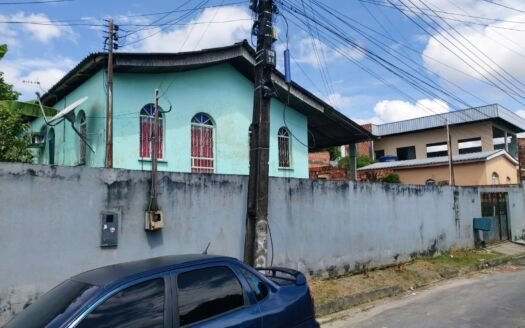 Casa 2 dormitórios à venda no Cj Osvaldo Frota Nova Cidade Manaus AM.