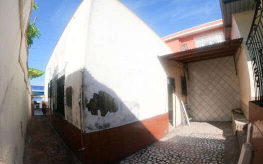 Casa de 3 quartos sendo 2 suítes à venda no Adrianópolis Manaus AM