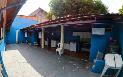 Casa de 3 quartos sendo 1 suíte à venda no Dom Pedro Manaus AM