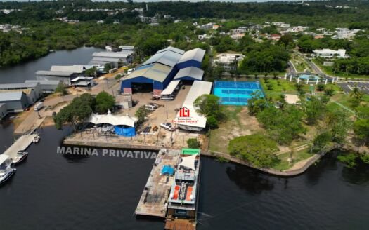 Marina Rio Belo Casa térrea com 4 suítes, + Escritório, área de Lazer as margens do Rio, venda na Ponta Negra, Manaus AM.