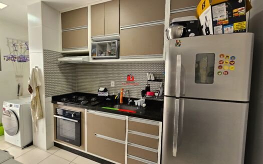 Condomínio Piazza Di Fiori Apartamento com 79m, 3 quartos com suíte, 2 vagas cobertas, Use FGTS, a venda Bairro Flores, Manaus AM.