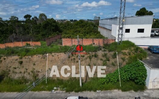 Terreno comercial ou residencial na Av. Gov. José Lindoso com 1.200m² todo Murado a venda nem Manaus