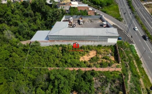 Terreno comercial ou residencial na Av. Gov. José Lindoso com 1.200m² todo Murado a venda nem Manaus