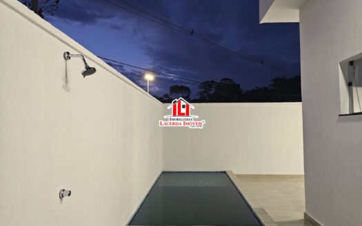 Vivenda das Marinas Casa térrea com 3 suítes, Piscina e Churrasqueira Venda
