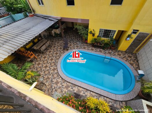 Casa com 5 suítes e Piscina | VENDA no Planalto Manaus AM