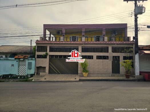 Casa com 5 suítes e Piscina | VENDA no Planalto Manaus AM