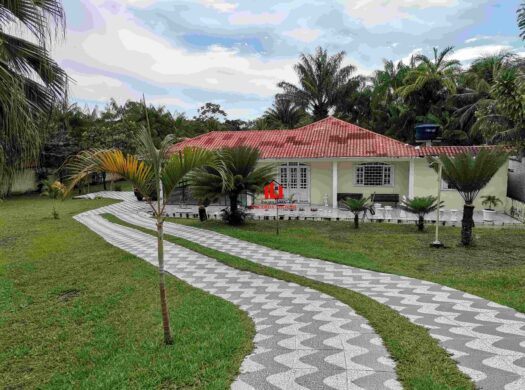 Chácara com 4 suítes venda no tarumã Açu, localizada no  KM 5 da BR 174, Manaus AM